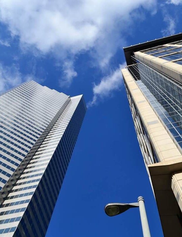 skyscraper-3196390_1920-1 (1) (1)